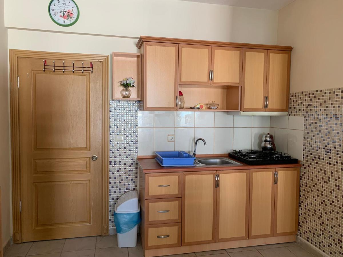 Cizmeci Apart Hotel Кешме Экстерьер фото
